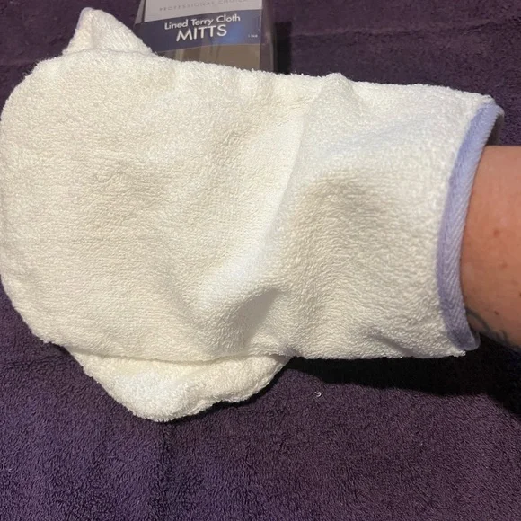 Mitts - Picture 2 of 2